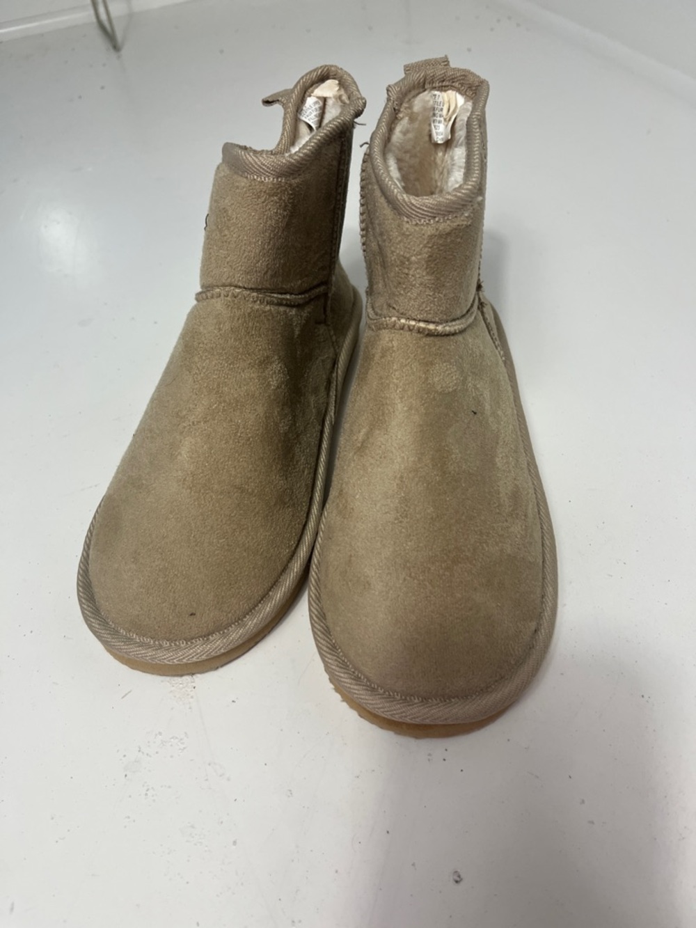 Just Be Sz 7 Champagne Colored Slip On Slipper Boots - Picture 2 of 6